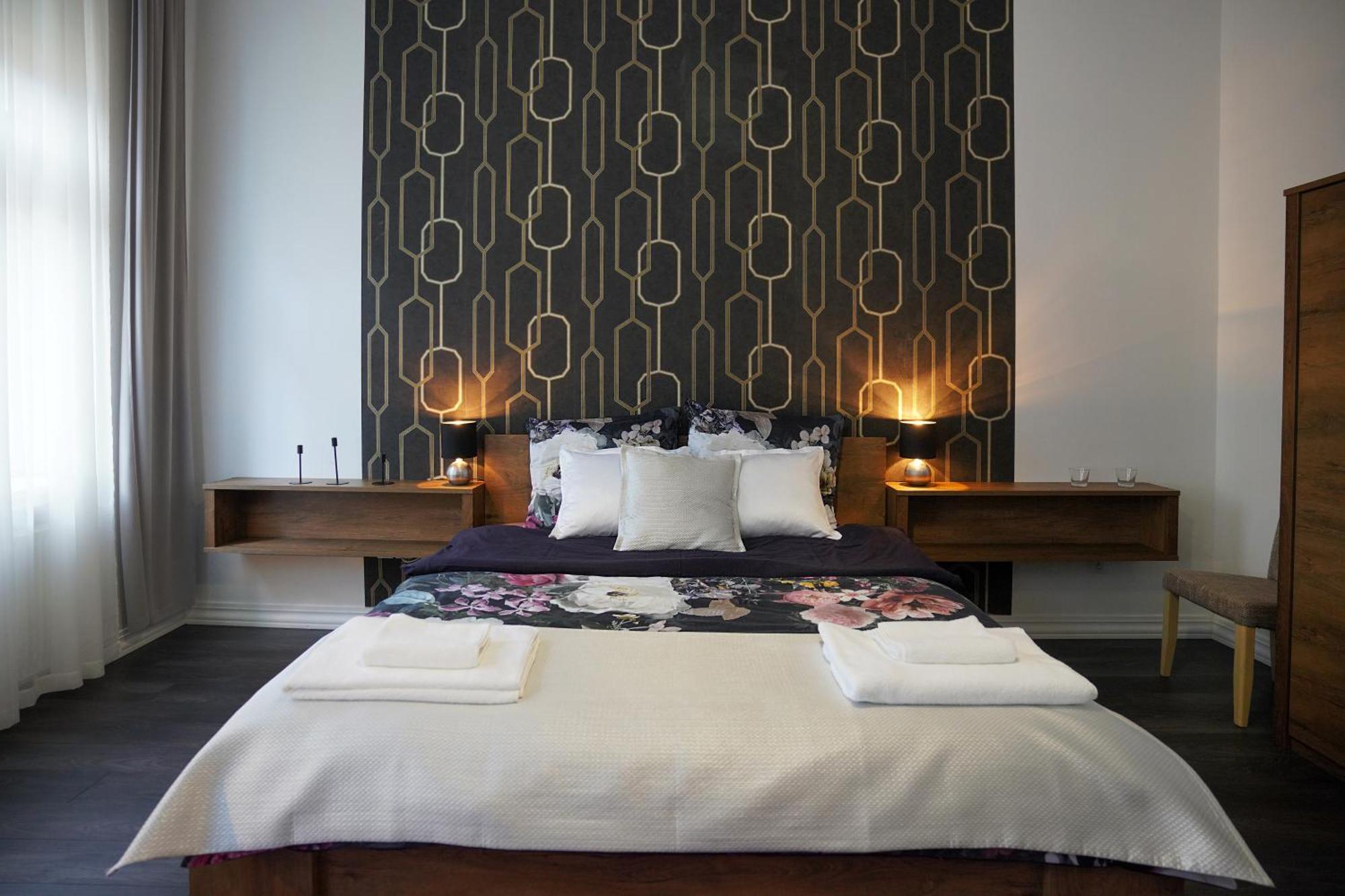 Decor Apartman Eger Buitenkant foto